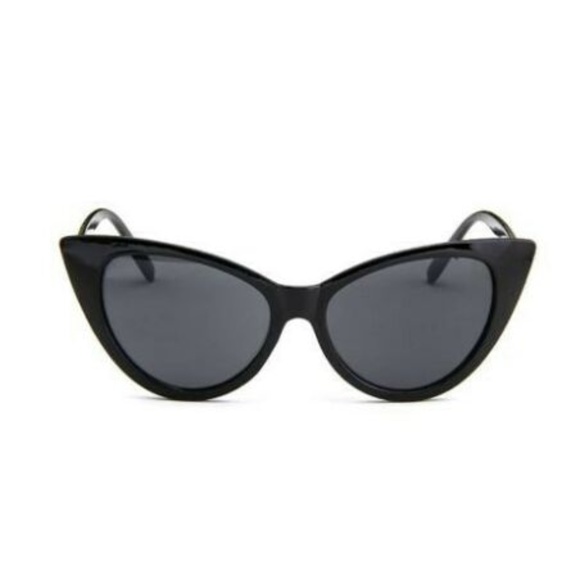 Black CatEYE Sunglasses - Picture 1 of 2